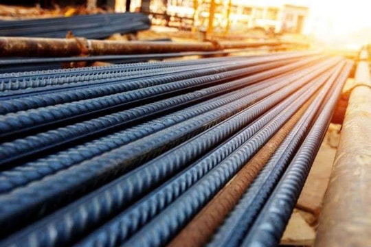 Giá thép hôm nay 8/1: Quặng sắt thế giới sụt giảm, giá thép nội địa duy trì ổn định