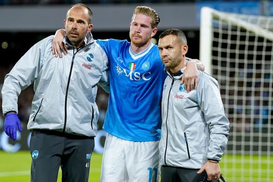 Napoli cân nhắc bán Kevin De Bruyne: Khi đẳng cấp không thắng được thời gian
