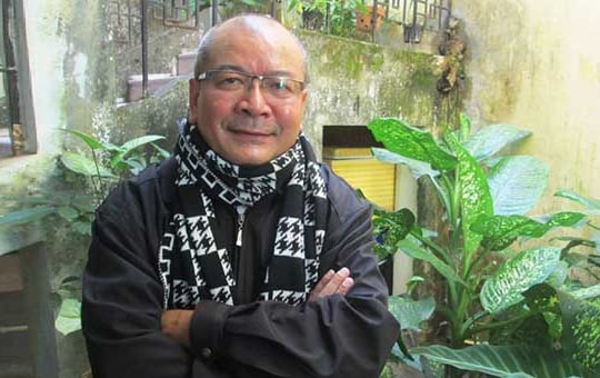 Nhà thơ Văn Công Hùng - Vẫn rong chơi trên mọi nẻo đường