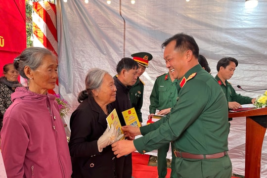 Quân khu 5 bàn giao 610 căn nhà cho người dân vùng lũ, hoàn thành “Chiến dịch Quang Trung”