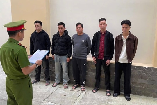 Bắt tạm giam 5 đối tượng cho vay lãi nặng