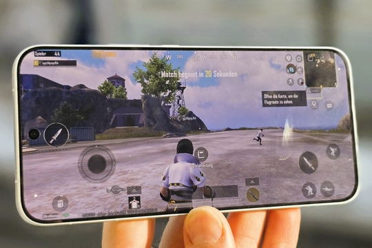 Đánh giá iQOO 15: Smartphone gaming giá rẻ sở hữu sức mạnh từ Snapdragon 8 Elite Gen 5