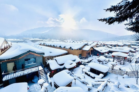 Hắc Long Giang: Khám phá làng Tuyết Hương với vẻ đẹp siêu thực như bước ra từ cổ tích