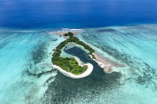 New Guinea: Hành trình sống hoang dã và săn bắt hải sản của khách Việt
