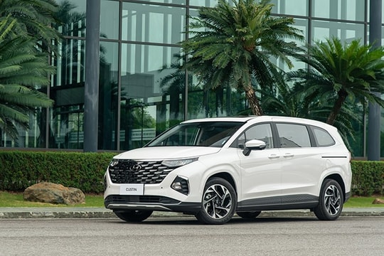 Giá xe Hyundai Custin tháng 1/2026: Thông số kỹ thuật và chi phí lăn bánh mới nhất