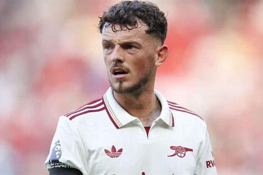 Chuyển nhượng 12/1: Everton muốn chiêu mộ Ben White, Upamecano chốt tương lai