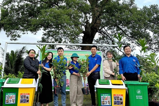 Xây dựng môi trường sinh thái xanh