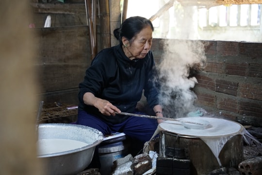 Vương vấn khói bếp