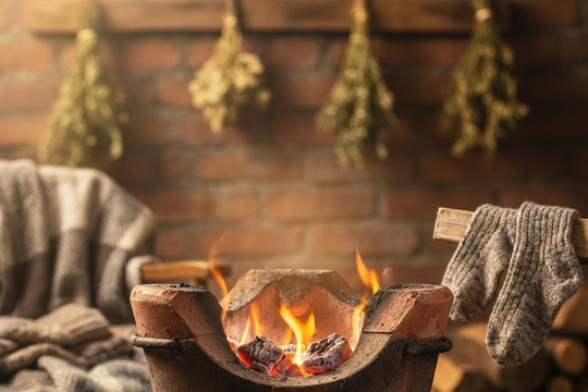 Cẩn trọng khi đốt than, củi sưởi ấm