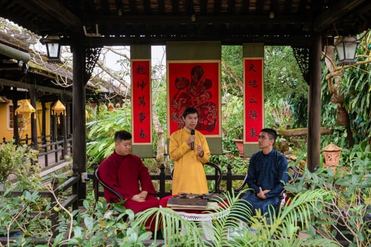 Liễn làng Chuồn trở lại đời sống Huế