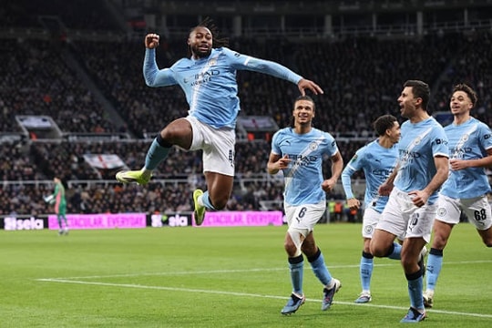 Man City đánh bại Newcastle 2-0: Semenyo và Cherki mở toang cửa vào chung kết Wembley