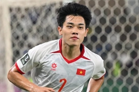HLV Troussier giải mã sự khó lường của Đình Bắc sau kỳ tích trước U23 Ả Rập Xê Út