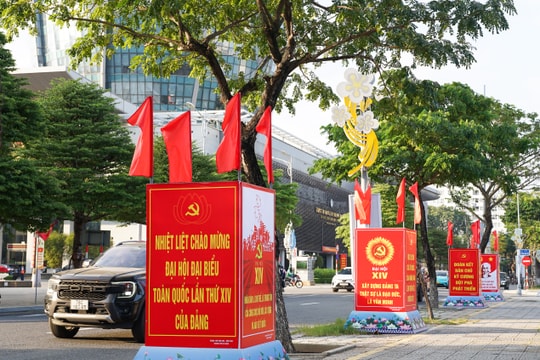 Đà Nẵng rực rỡ cờ hoa chào mừng Đại hội XIV của Đảng