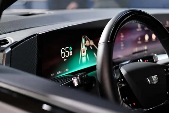 GM Super Cruise thế hệ mới: Nâng cấp trải nghiệm lái xe không cần nhìn đường từ năm 2028