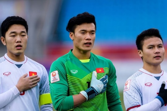 Bùi Tiến Dũng và hành trình Thường Châu: Khi đôi găng tay viết nên lịch sử bóng đá Việt Nam
