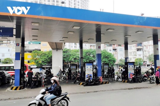 Giá xăng dầu đồng loạt tăng từ 15 giờ chiều 15/1