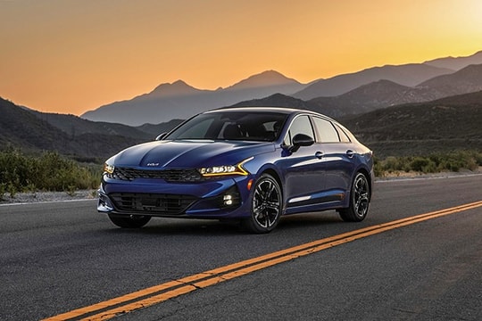 Giá xe KIA K5 tháng 1/2026: Phiên bản Luxury giảm kỷ lục 90 triệu đồng