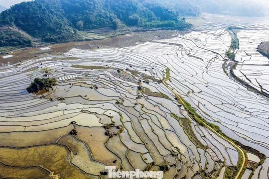 Pù Luông mùa nước đổ: Ngắm những tấm gương khổng lồ giữa núi rừng Thanh Hóa