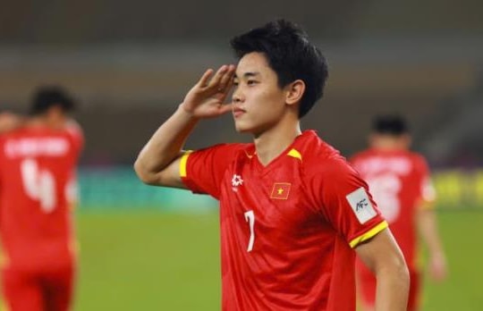 U23 Việt Nam đón tin vui từ Đình Bắc: HLV Kim Sang-sik sẵn sàng giải mã hàng thủ Trung Quốc