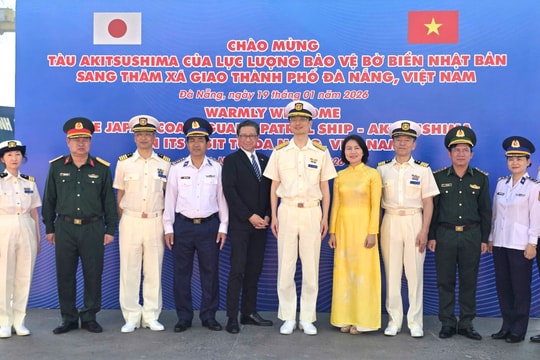 Japanese patrol vessel makes port call in Da Nang