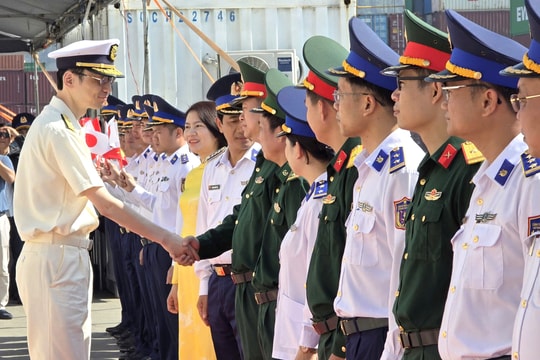 Tàu tuần tra thuộc Lực lượng bảo vệ bờ biển Nhật Bản thăm Đà Nẵng