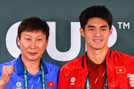 U23 Việt Nam vs U23 Trung Quốc: HLV Kim Sang-sik tự tin trước trận bán kết lịch sử