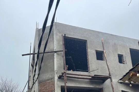 Lô Lô Chải: Tranh cãi quanh ngôi nhà bê tông tại Làng du lịch tốt nhất thế giới