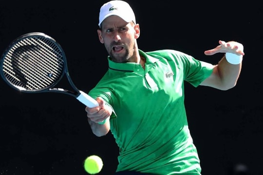 Australian Open ngày 5: Djokovic phô diễn sức mạnh và Sinner tăng tốc săn kỷ lục