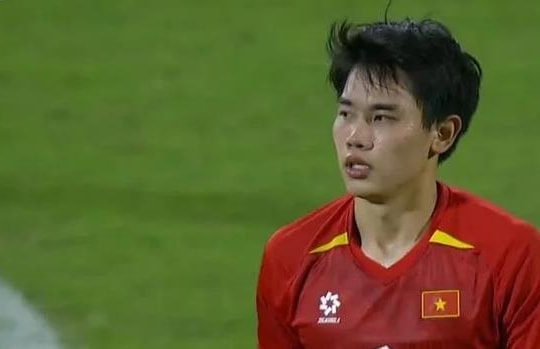 HLV Kim Sang-sik lý giải thẻ đỏ của Đình Bắc trong ngày U23 Việt Nam giành huy chương đồng