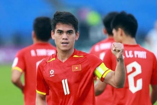 Khuất Văn Khang: Chìa khóa vạn năng và sự hy sinh của thủ quân U23 Việt Nam