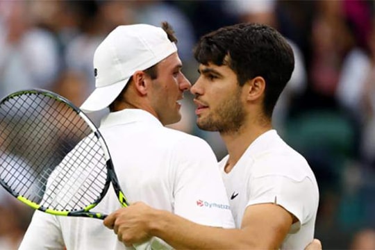 Australian Open 2026: Alcaraz và Zverev ra oai, Medvedev đối đầu "khắc tinh" Learner Tien