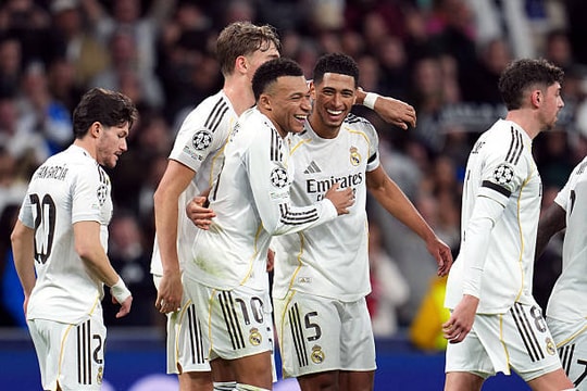 Kylian Mbappe lập cú đúp, Real Madrid đánh bại Villarreal để chiếm ngôi đầu La Liga