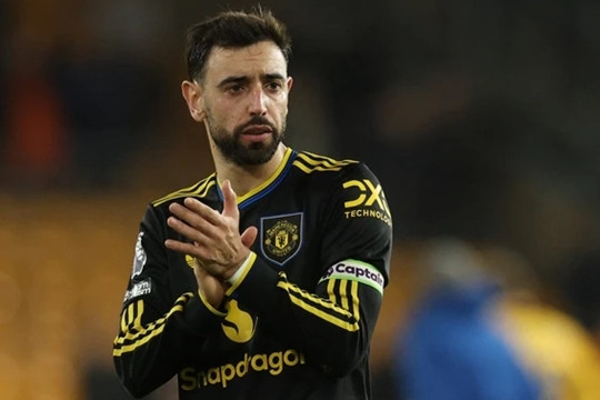 Michael Carrick hồi sinh Bruno Fernandes: Tuyệt chiêu 4-2-3-1 giúp Man Utd hạ gục Arsenal