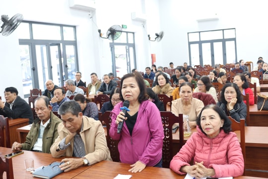 Phường Hương Trà tổ chức diễn đàn nhân dân đóng góp ý xây dựng đội ngũ cán bộ, công chức