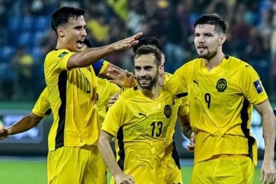 Dàn sao nhập tịch Malaysia thoát án phạt tạm thời: Rodrigo Holgado và đồng đội tìm thấy ánh sáng