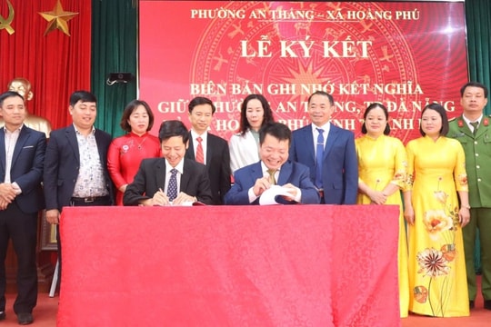 Phường An Thắng kết nghĩa với xã Hoằng Phú và Hoằng Sơn (Thanh Hóa)