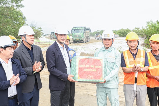 Bí thư Thành ủy Lê Ngọc Quang kiểm tra các dự án, công trình giao thông trọng điểm