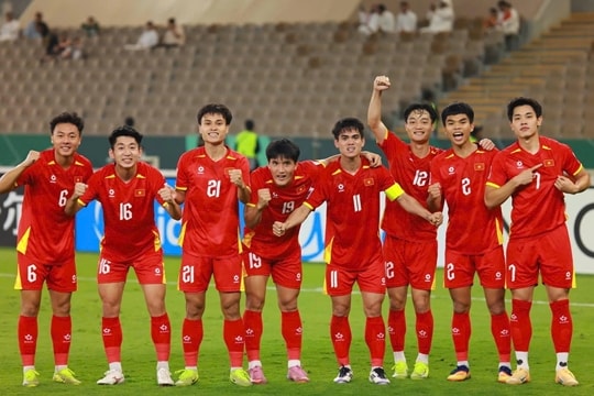 ĐT Việt Nam thay máu lực lượng: HLV Kim Sang-sik và canh bạc tất tay trước Malaysia