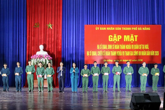 Lãnh đạo thành phố Đà Nẵng gặp mặt hạ sĩ quan, binh sĩ hoàn thành nghĩa vụ quân sự