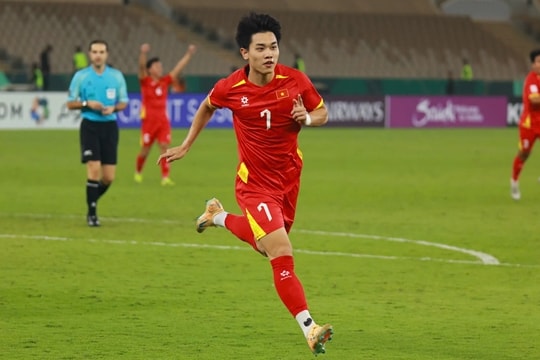 Nguyễn Đình Bắc và bài toán vượt qua hào quang Vua phá lưới U23 châu Á