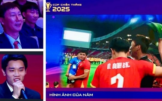 Đình Bắc hé lộ ý nghĩa hành động đội mũ cối cho HLV Kim Sang-sik tại Cúp Chiến thắng