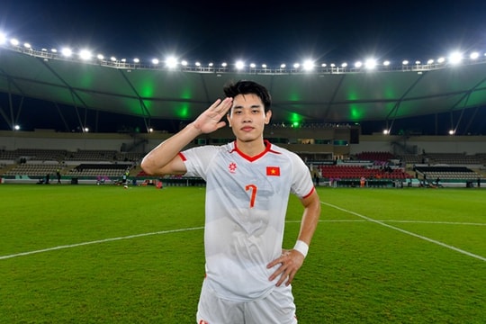Nguyễn Đình Bắc bứt tốc ngoạn mục, dẫn đầu hai hạng mục bình chọn của AFC