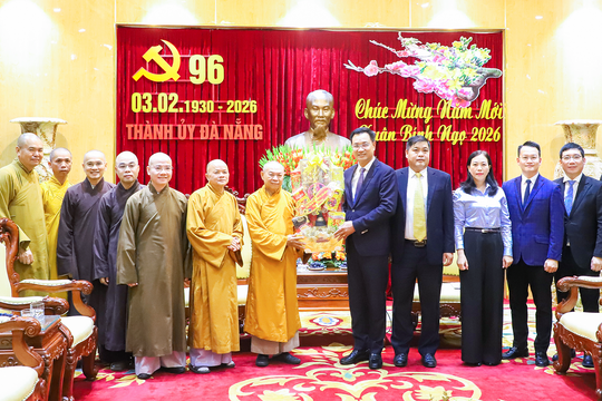 Bí thư Thành ủy Lê Ngọc Quang tiếp Ban Trị sự Giáo hội Phật giáo Việt Nam thành phố Đà Nẵng thăm, chúc Tết thành phố