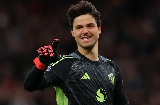 Senne Lammens: Chốt chặn tin cậy giúp Man Utd giải mã bài toán hàng thủ