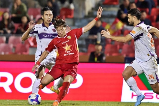 Viktor Lê dính chấn thương ngày tái xuất V-League, Hà Tĩnh chia điểm Becamex TP.HCM