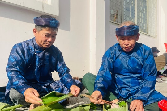 Phường Tam Kỳ trao gần 600 suất quà Tết cho các hộ dân khó khăn