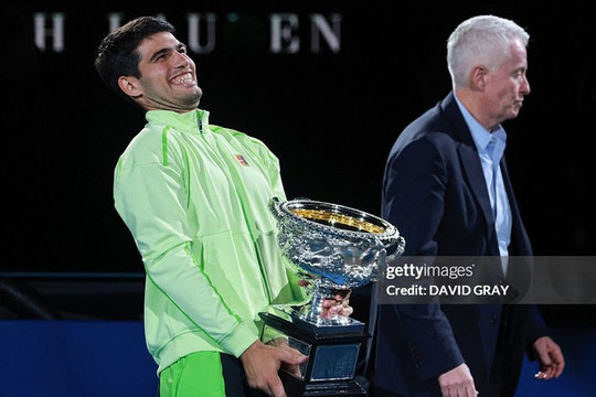 Alcaraz đăng quang Australian Open 2026: Hoàn tất Grand Slam và phá kỷ lục của Nadal