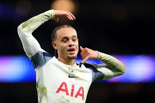 Xavi Simons tỏa sáng rực rỡ trước Man City: Chiến binh lạc lõng tại Tottenham