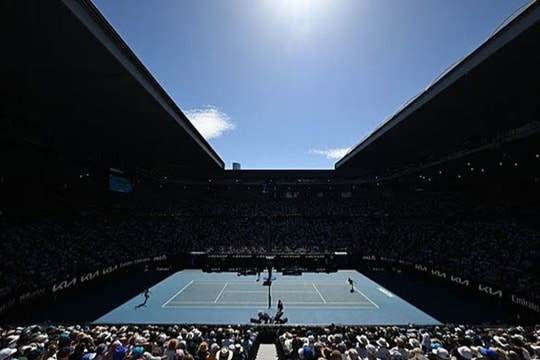Cơn sốt vé chung kết Australian Open: Alcaraz đối đầu Djokovic lập kỷ lục 6.600 USD