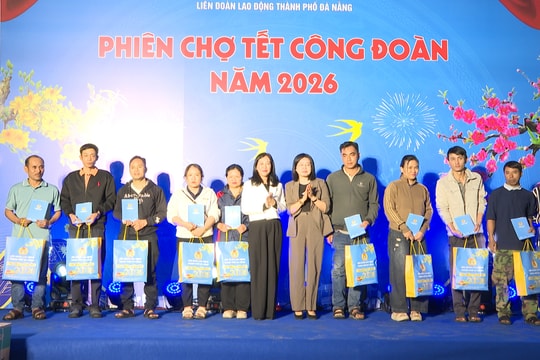 Phiên chợ Tết Công đoàn tại Khu Công nghiệp Bắc Chu Lai